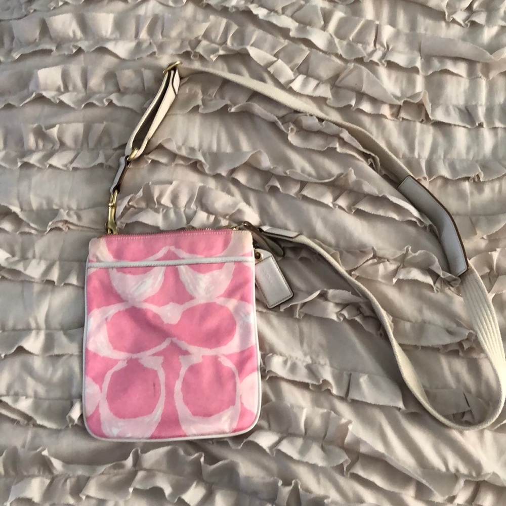 Small coach crossbody.